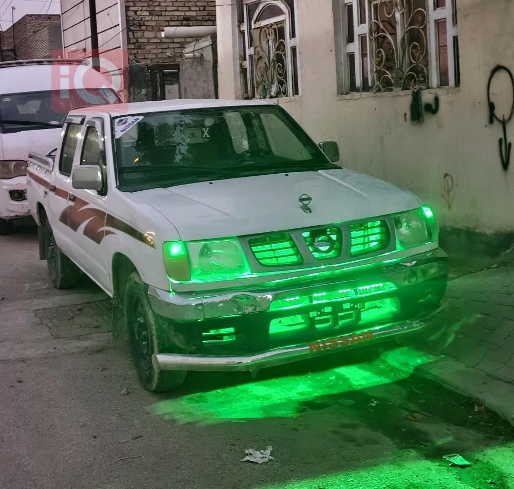 نيسان بيك اب